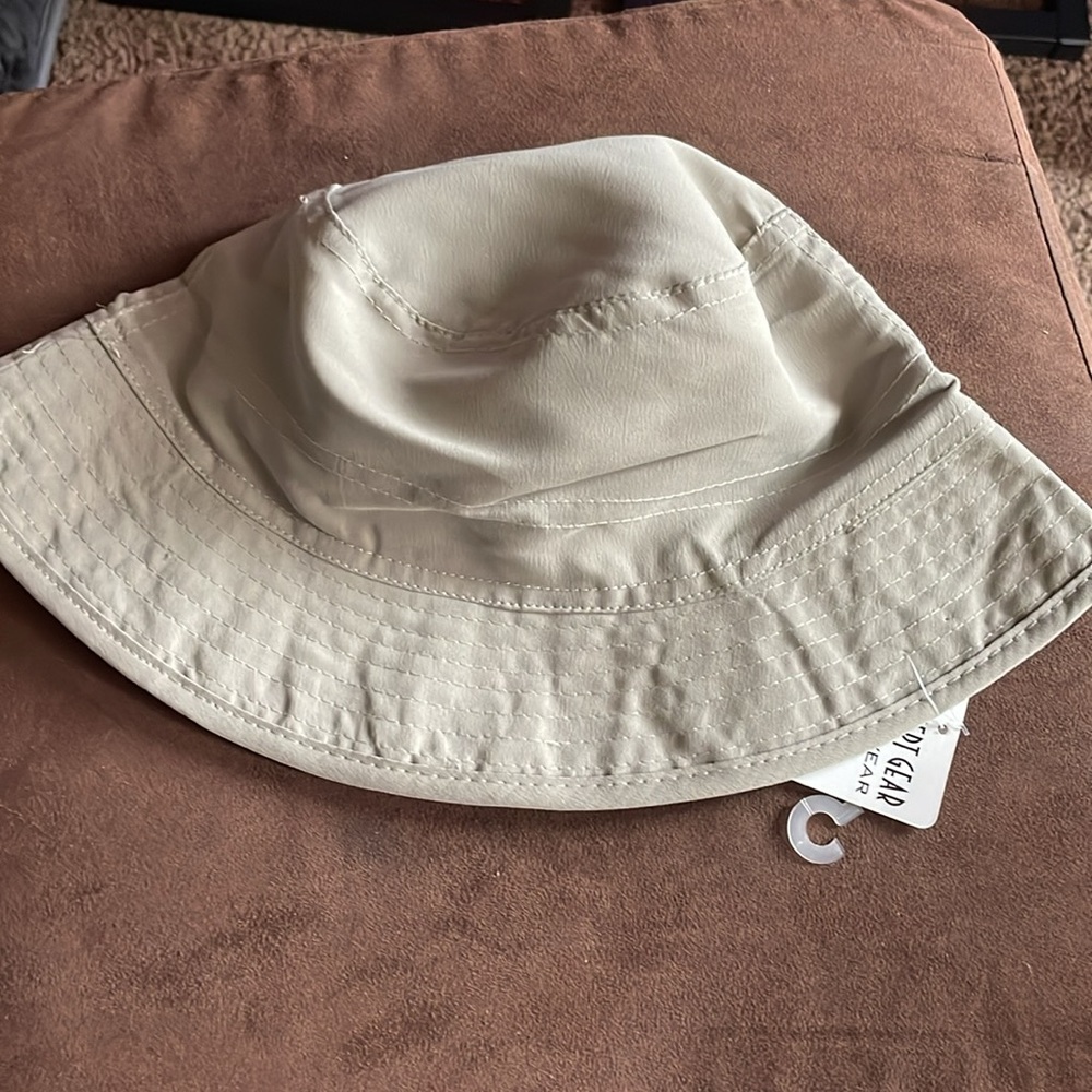 High Desert Gear 58 cm Light Gray Bucket Hat Unisex Set of 2 NWT